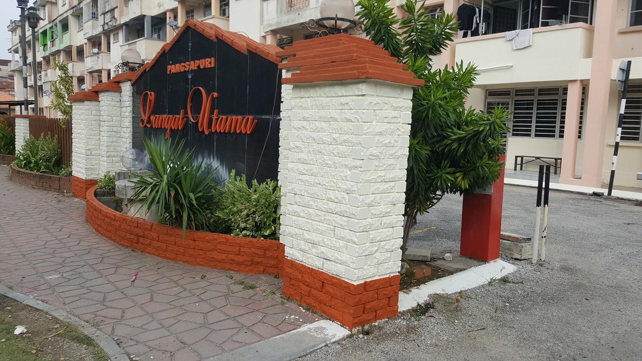 Anjung Homestay Sepang Exterior photo